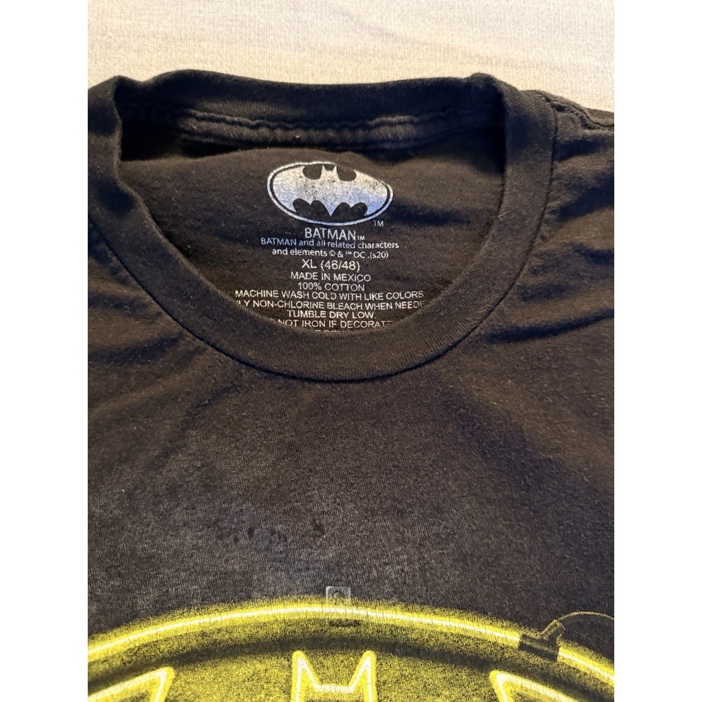 Batman‎ DC Comics Neon Light Logo Black Graphic T-Shirt Tee XL - Picture 3 of 5